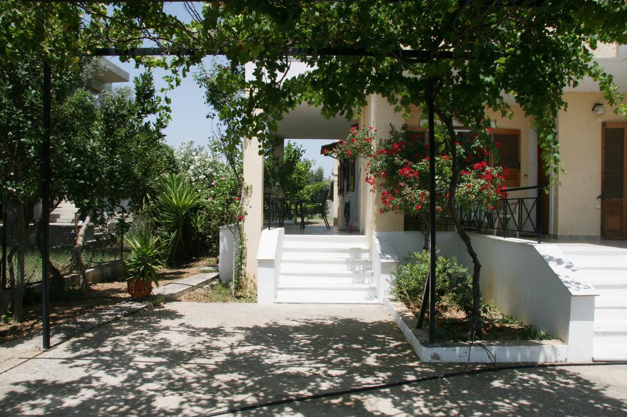 Villa Vlichos Amárinthosz Kültér fotó